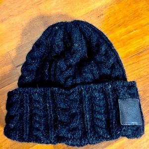 Canada Goose Arctic Program women’s toque wool. Black.